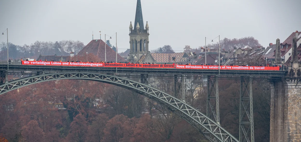 Wir schützen Löhne und Arbeitsbedingungen Lohnschutz-Aktion Kornhausbrücke