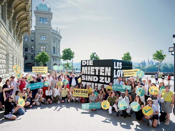 Mietpreis-Initiative eingereicht.