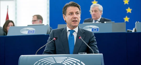 Giuseppe Conte vor dem Europaparlament Giuseppe Conte vor dem Europaparlament