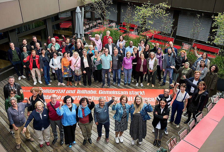 Menschen solidarisch vereint