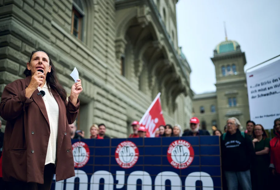 SP-Vizepräsidentin Jacqueline Badran spricht an der Einreichung.