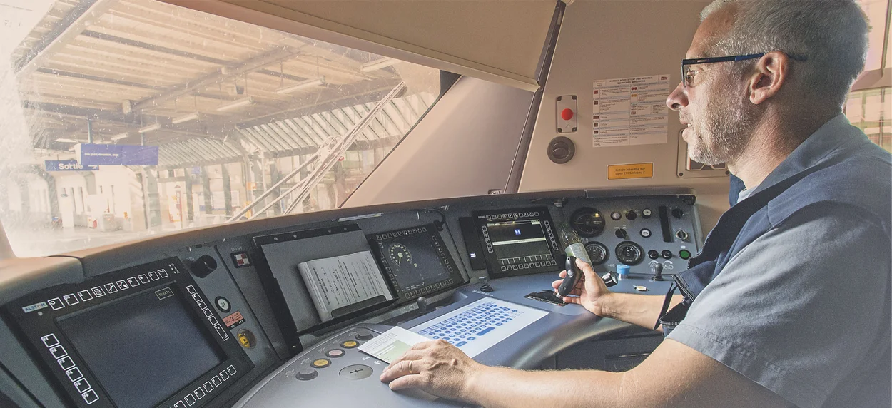 Photo: Hugues Siegenthaler für den SGB Lokführer bei der Arbeit