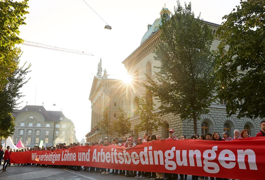 Rote Linie für gute Löhne und Arbeitsbedingungen Aktionstag zum Lohnschutz
