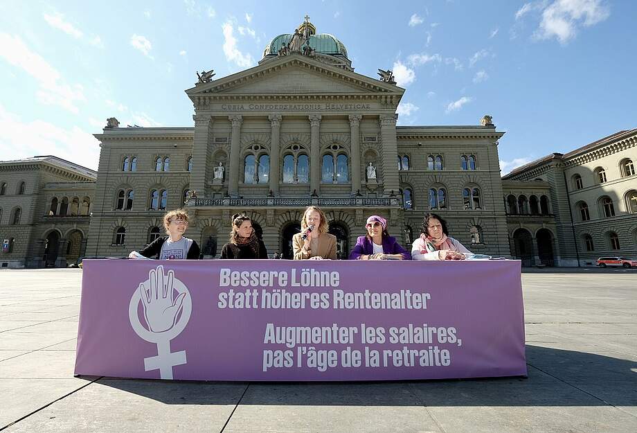 Medienkonferenz auf dem Bundesplatz