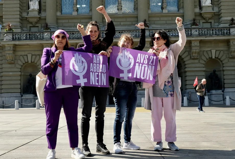 Medienkonferenz auf dem Bundesplatz: Aufruf zum 14. Juni 2022