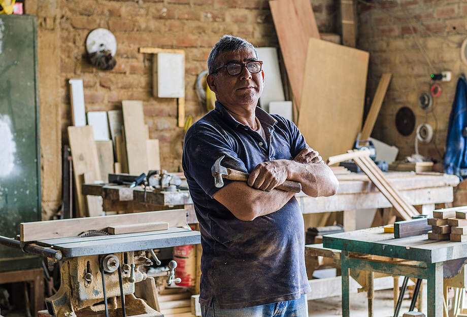 Älterer Zimmermann Älterer Zimmermann