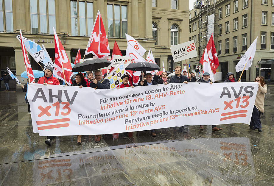 Aktion auf dem Bundesplatz zu AHVx13