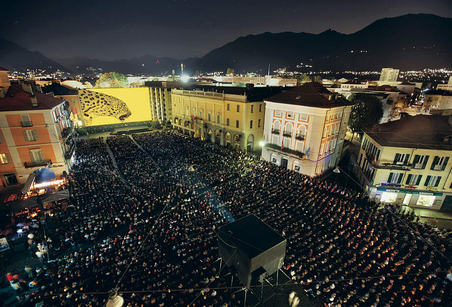 Filmfest auf der Piazza Grande in Locarno