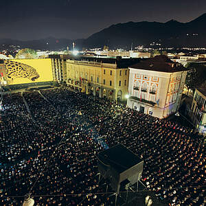 Filmfest auf der Piazza Grande in Locarno